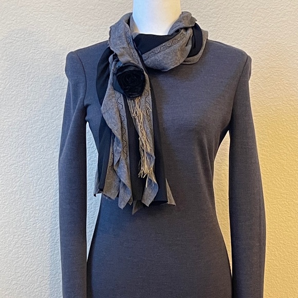 St. John Sleek and Stylish Gray Knit Dress - Picture 6 of 9